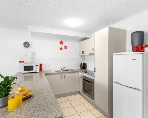 maroochydore-beachfront-accommodation-(11)