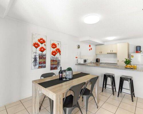 maroochydore-beachfront-accommodation-(12)