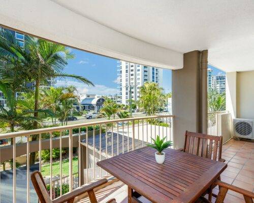 maroochydore-beachfront-accommodation-(17)