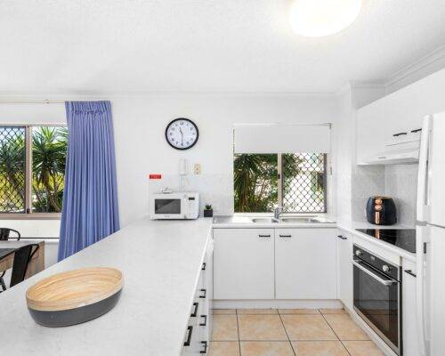 maroochydore-beachfront-accommodation-(4)